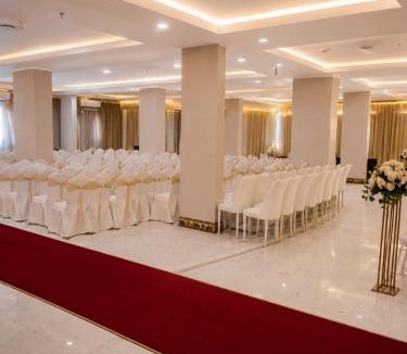 Al Khobar Hotel | Elaf Al Sharqyah Hotel -Alaziziah فندق ايلاف الشرقية العزيزية