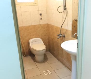 Dammam Apartment | Q Economy Hotel 100