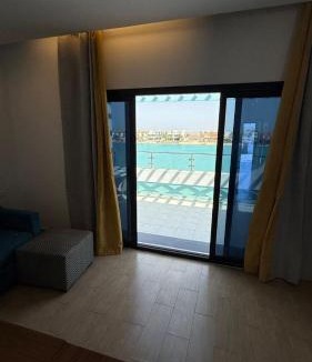 Dhahban Resort | البرادايس لاقون جناح ماريس- للعائلات