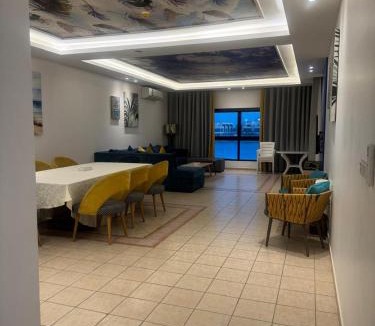 Durrat Al-Arous Apartment | درة العروس البرادايس شاليهات لافونتين للعائلات فقط