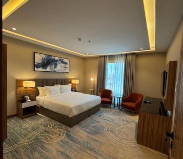 Baljurashi Hotel | Warwick Al Baha Hotel