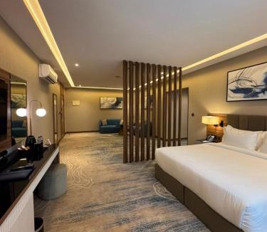 Baljurashi Hotel | Warwick Al Baha Hotel