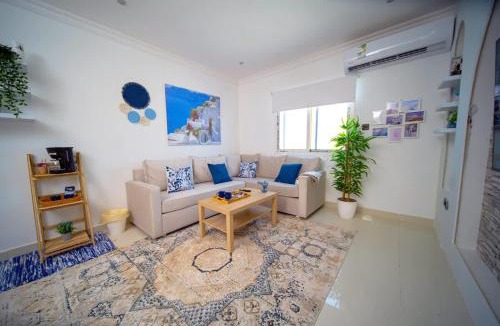 Dammam Apartment | Greek Home1