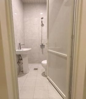 Unaizah Apartment | هوزان للإقامة b9 -شقة بغرفتين نوم ودورتين مياة دخول ذاتي