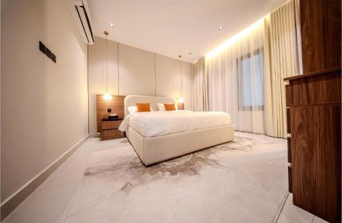 Sari Street Apartment | Dream Home -luxurious suite