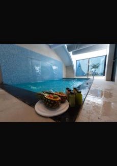 Durrat Al-Arous Ski Chalet | شاليه بورا بورا ارضي بمسبح خاص شاطئ البردايس للعائلات فقط