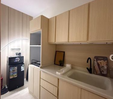 Dammam Apartment | تيوليب للشقق الفندقية - غرفة و صالة و مطبخ و حمام