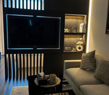 Manama Apartment | Harbor Row
