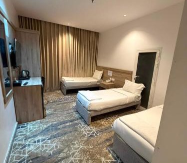 60th Street Hotel | فندق اليسر الفضي ام القري