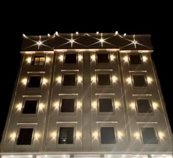 Al Bawadi Apartment | Spacious Two-Bedroom Apartment with a Large Living Room, comfortable and well organized, perfect for a relaxing stay