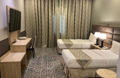Al-Hamra'a Hotel | فندق مروج نجد