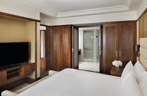 Manama Center Hotel | InterContinental Bahrain by IHG