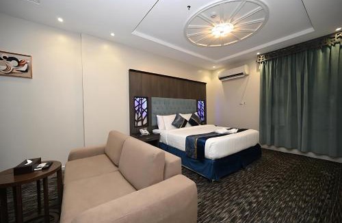 Jizan Hotel | فندق ان فيولا