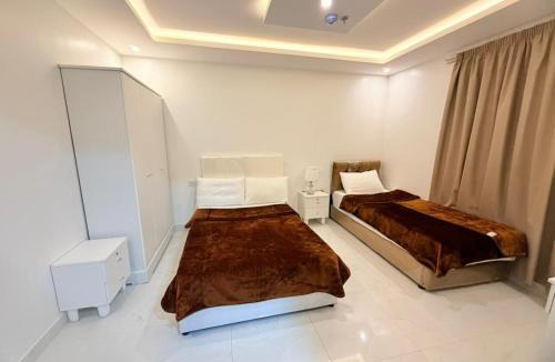 Nejran Hotel | شقق الايام المضيئة المخدومة
