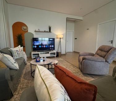 Qaisumah Apartment | شقة الدانة وصول ذاتي القيصومه