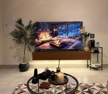 Dammam Apartment | سويت إبرام- بتصميم فاخر بدخول ذاتي