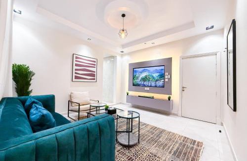King Abdul Aziz Road Apartment | HOMETEL An Nahdah