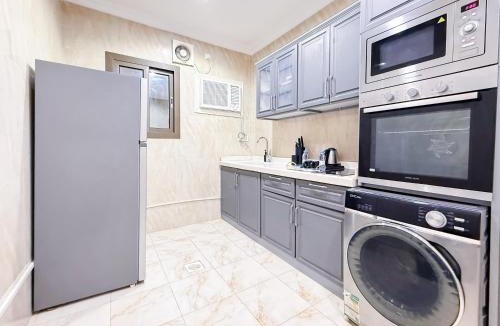 King Abdul Aziz Road Apartment | HOMETEL An Nahdah