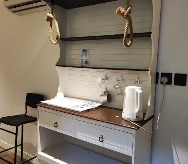 Al Izdihar Apartment | غرفة وصاله فندقيه فاخره