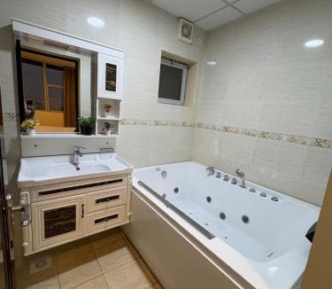 Muharraq Apartment | Spacious Suite