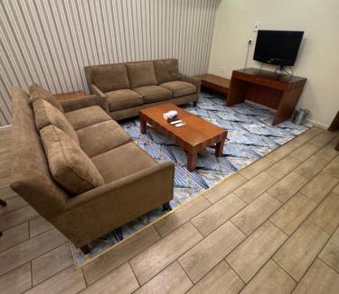 Khamis Mushait Apartment | آركان الذهبيه الحديثه للشقق المخدومه