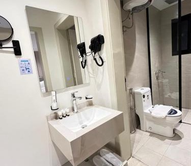 Mizail Hotel | اورا بلس AURA PALACe