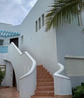 Durrat Al-Arous Ski Chalet | درة العروس البرادايس دور علوي عوائل فقط