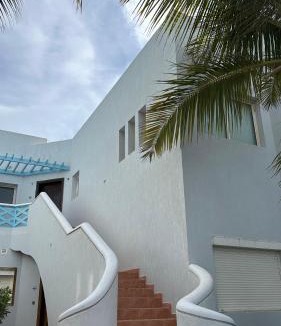 Durrat Al-Arous Ski Chalet | درة العروس البرادايس دور علوي عوائل فقط