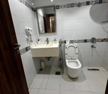 Durrat Al-Arous Apartment | شاليهات رستكه للعائلات البردايس شاطي رملي