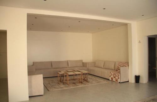 Unaizah Ski Chalet | فلو بارك
