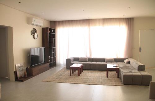 Unaizah Ski Chalet | فلو بارك