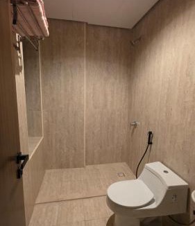 Dammam Apartment | شقة بصالة وخمس غرف نوم بالقرب من المدينة العالمية