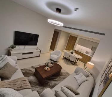 Muharraq Apartment | Marassi Al Bahrain Luxury Apartment Pool View