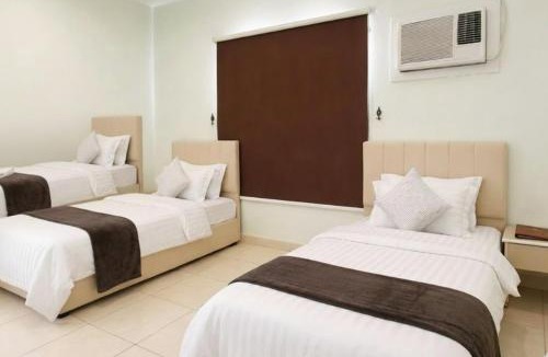 Taif Apartment | الوسام شقة كبيرة 4 غرف نوم وصالة وشرفة -بلكونة- Large apartment with 4 bedrooms, a living room and a balcony