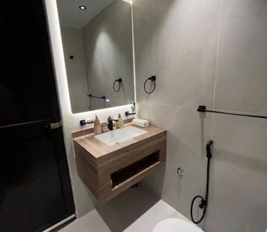 Al Jubail Apartment | ڤيلا جاردن Garden View Suite