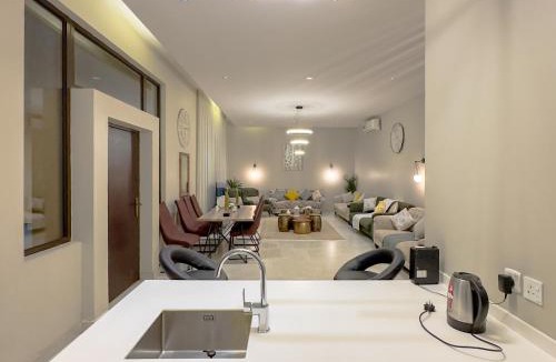Riyadh Ski Chalet | Pool Chalet W Green Garden & BBQ Relax باشن 3 غرفة سينما & PS5