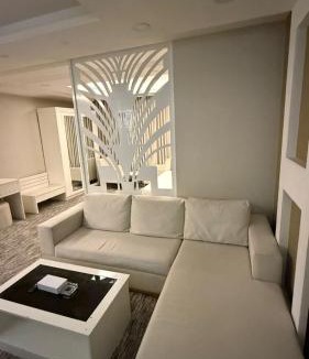 Ghirnatah Apartment | شركه تسعين للشقق المخدومه