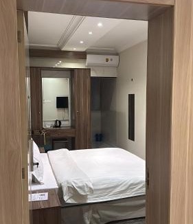 Khamis Mushait Hotel | شقق جوهرة موجان للشقق المخدومة