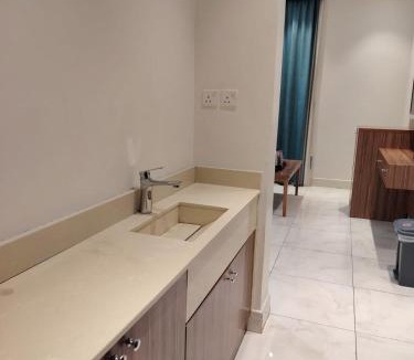 Al Faisaliyah Hotel | التميز الراقي للشقق المخدومة الفيصلية