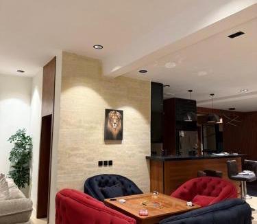 Ash Shati Apartment | Luxury suite on the sea in Jeddah with billiards, cinema and bar