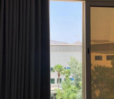 Nejran Apartment | بيت خزامى للشقق الفندقية المخدومة