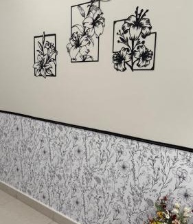Al Kura Apartment | أمواج الفاخره غرفة نوم وصاله