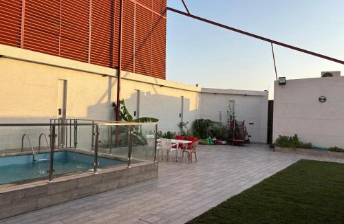 Dhahban Ski Chalet | شاليه واستراحة ورد جدة