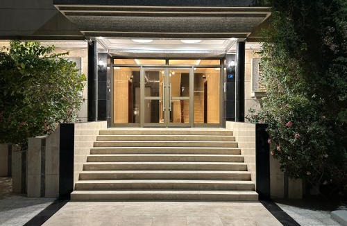 Al-Rawdah Apartment | Luxury Arrwadah Apartment - Swedish design & Sun Loungers
