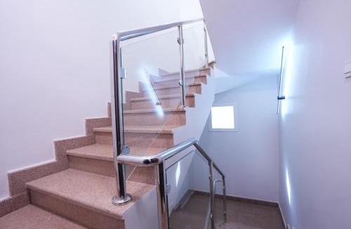 King Abdul Aziz Road Apartment | Mabaat-White Pearl Compound - 600 A-Villa 6