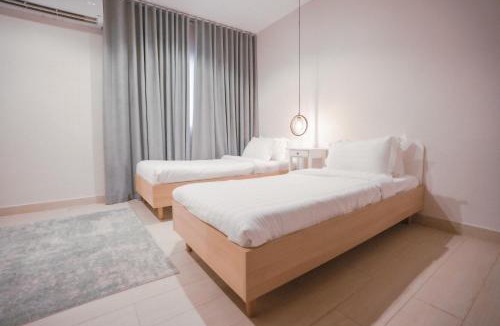 King Abdul Aziz Road Apartment | Mabaat-White Pearl Compound - 600 A-Villa 6