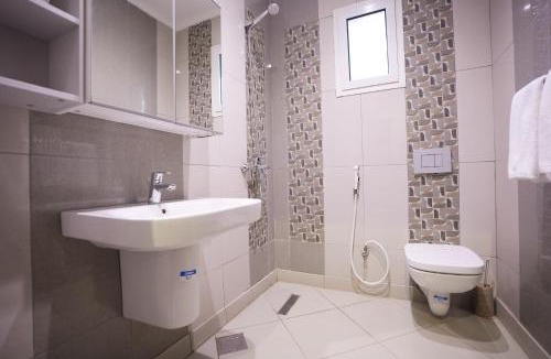 King Abdul Aziz Road Apartment | Mabaat-White Pearl Compound - 600 A-Villa 19