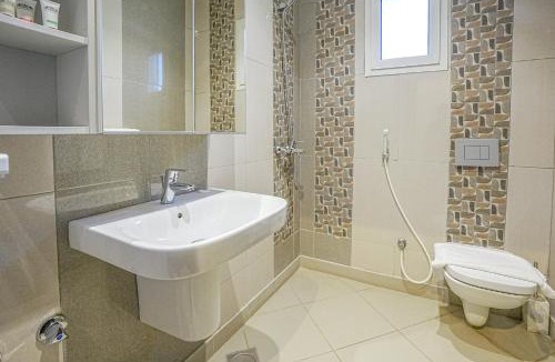 King Abdul Aziz Road Apartment | Mabaat-White Pearl Compound 600 B Villa 9