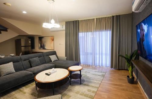 King Abdul Aziz Road Apartment | Mabaat-White Pearl Compound 600 B Villa 12