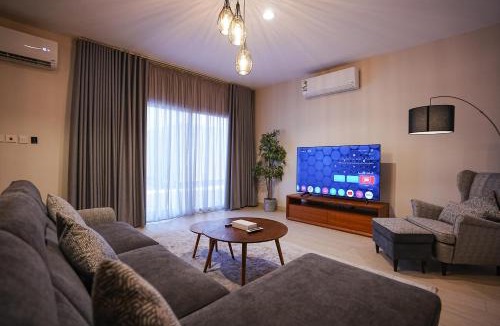King Abdul Aziz Road Apartment | Mabaat-White Pearl Compound 600 B Villa 16